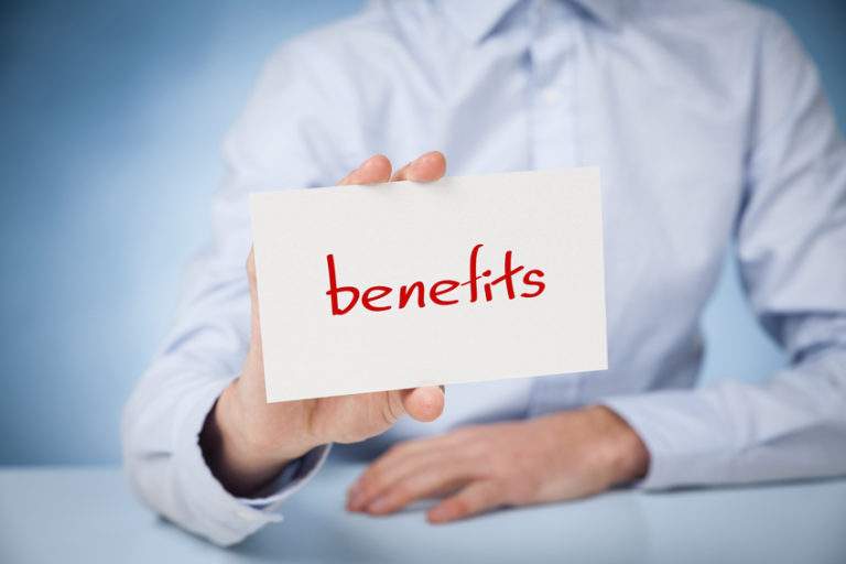 Looking to Invest? 5 Benefits That Come with Opening a Signarama Franchise