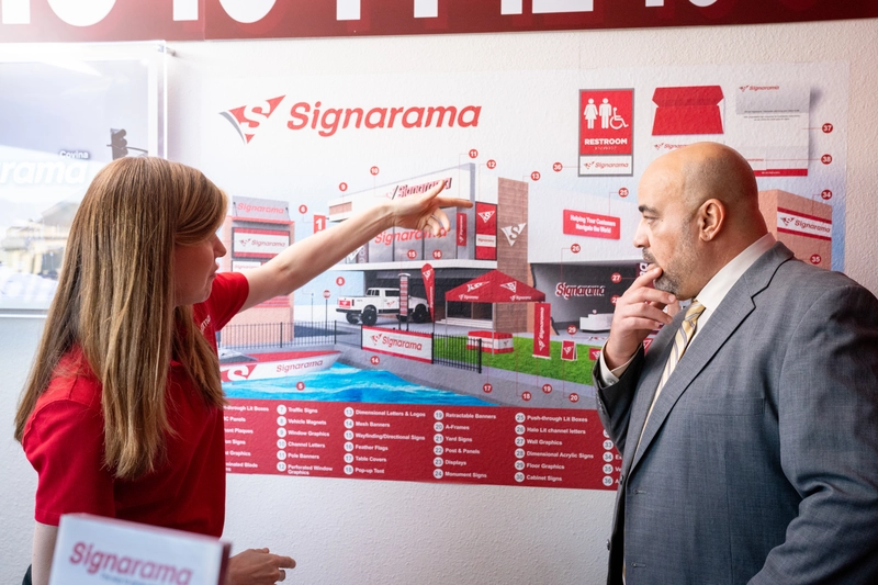 _DSC3716 Employee two